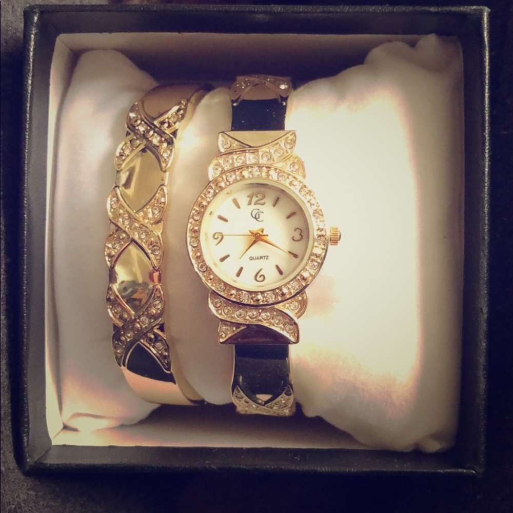 Gold Coast watch with matching bracelet